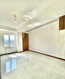 رهن و اجاره آپارتمان ۱۳۵ متری ویو دریا کریم آباد