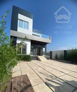 ویلا۲۴۰متر شهرکی کنار دریاچه منطقه جنگلی