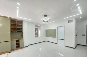 ۵۰متر آپارتمان +۵۰متر حیاط بدون مشابه غرق نور