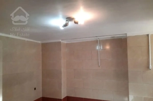 طبقه همکف 75 متری ۴ پله گود