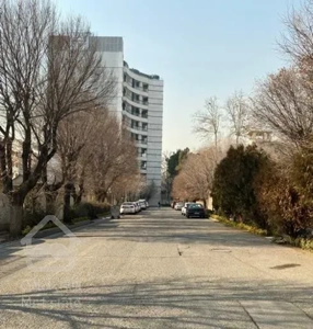 گلستان شمالی۱۸۰متر فروشنده‌ی قطعی بهترین خرید سال