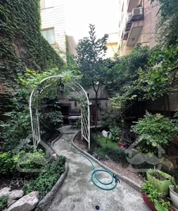 ۱۱۰متر با ۷۰ متر حیاط اختصاصی مترو شریعتی