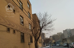 اجاره آپارتمان ۴۵ متری ۱ خوابه طبقه ۱ درمجتمع شفق۲