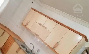 واحد85متری دوخواب ط چهارم خ زرین کوب