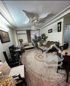 آپارتمان ۶۱ متری بازسازی شده تمیز در مجتمع رازی