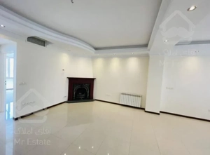 ۱۰۰ متر پیش فروش برج مجلل