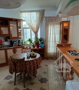 اجاره آپارتمان۱۵۰متر۳خوابه طبقه۲در دانش آموز ۱۱