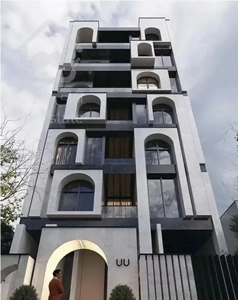 آ‌پارتمان لوکس استخر دار ۱۰۰ متری بر بلوار اصلی