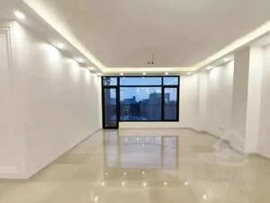 آپارتمان 80 متری / 2 خواب / غرق نور / تاپ لوکیشن