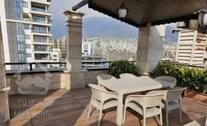 115متر 2خوابه / محمودیه / نزدیک به پارک وی