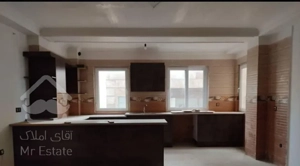 نخست وزیری۱۰۰متر۲خوابه ویو دریا کلید نخورده