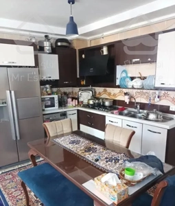 آپارتمان ۸۰ متری  اوایل شمشیربند