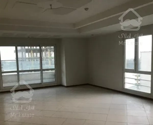 ۲۰۰ متری پارسیا دید کوه و دریاچه سند تک برگ