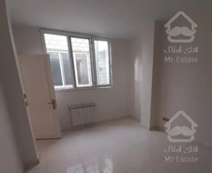 نیاوران، شمال کاخ، ۱۰۰متر فروشی در برج