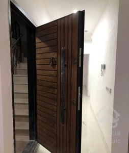 فروش اپارتمان۱۰۵متری بلواربسیج لاله ۶