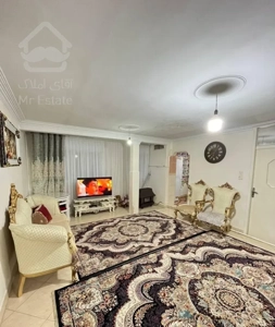 فروش آپارتمان ۶۰ متری ۱ خوابه طبقه سوم شرقی ها بر