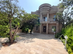 ویلا لوکس ۲۵۰ متری