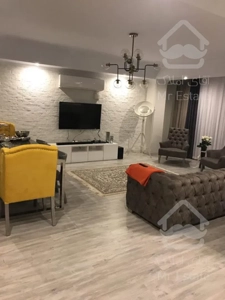 ۱۰۵ متر فول امکانات آلاله شرقی سالن پرده خور