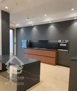 آپارتمان ۱۳۰ شیک ۲ خ/۲ پارکینگ سندی/فول بازسازی