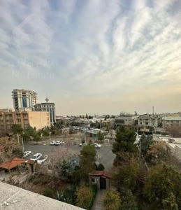 اپارتمان ۱۶۰متری شهرک غرب بدون مشرف