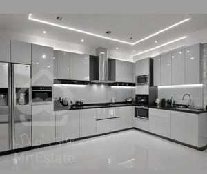 آپارتمان ۱۵۰ متری نوساز کلید نخورده