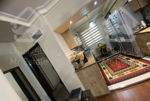 آپارتمان تک واحدی طبقه اول