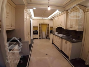 آپارتمان ۲۵۰متر نیاوران ۳خواب تراس فرنیش