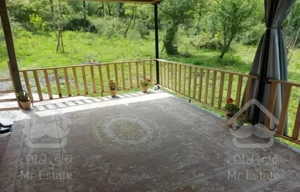 کلبه چوبی در قلب جنگل لفور