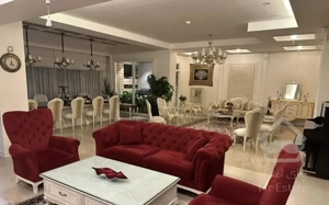آپارتمان ۲۶۰متر/فول/خوش نقشه/غرق نور