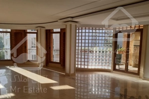 نیاوران ۲۲۰ متر  تاپ لوکیشن