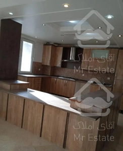 ۱۰۰ متر دو خواب در حد نوساز شهرک چشمه