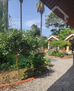 اجاره اتاق با محیطی زیبا نزدیک دریا