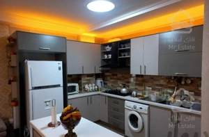 ۸۰ متر آپارتمان در مرکز شهر سند تک برگ