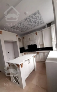 واحد ۷۵ متر /نوساز/چهار باغ/متریال برند