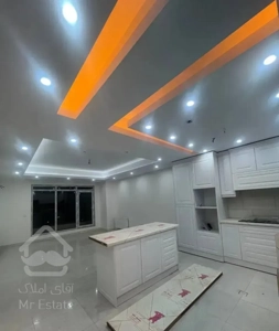 80 متر * ۲ خواب* نورگیر* کلید نخورده اشتراکی شمالی