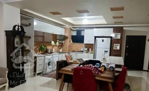 آپارتمان ۱۲۰ متری/نورگیر/خوش نقشه