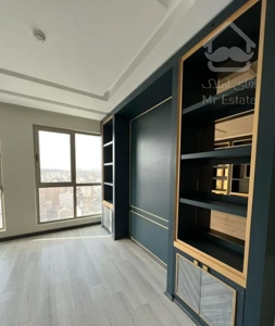 200 متر / وکیل اباد / هتل برج مسکونی