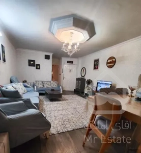 ۵۶ متر + ۹ متر حیاط خلوت ، پارکینگدار/میدان رسالت