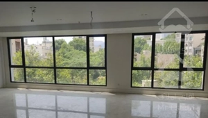 142متر،کلید نخورده، نگینی از نور و نقشه