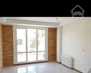 ۸۲متر۲خواب فول کلید نخورده در میدان پروین