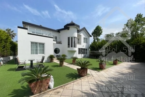 اجاره ویلا استخردار شهرکی ساحلی 4 خواب دوبلکس