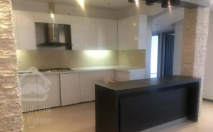 متر160 محله گلایل نزدیک مرکز خرید گیشا