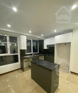 ۹۰ متر شمال تهران ویلا شمالی رو به آفتاب