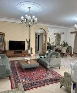 فروش آپارتمان۱۲۴ متری  / جنوبی غرق نور
