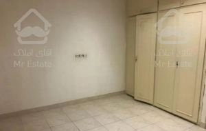 آپارتمان زیر هم کف ترجیحا برای انبار