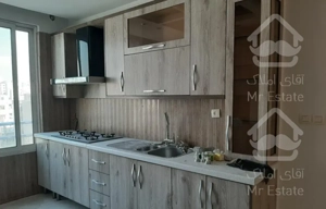 آپارتمانی با دسترسی  و نور  و ویو