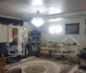 100متر نزدیک رودخانه ومرکز شهر