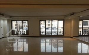 هروی / 160متر سه خواب / خوش نقشه / 2طرف نور