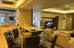 آپارتمان ۱۶۰ متر سه خواب دو پارکینگ سندی دوبالکن