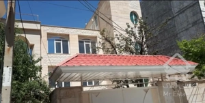 خانه ویلایی پیلوت دو طبقه با بهارخواب